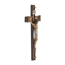 Rustic Rope-Tied Crucifix with Traditional Corpus