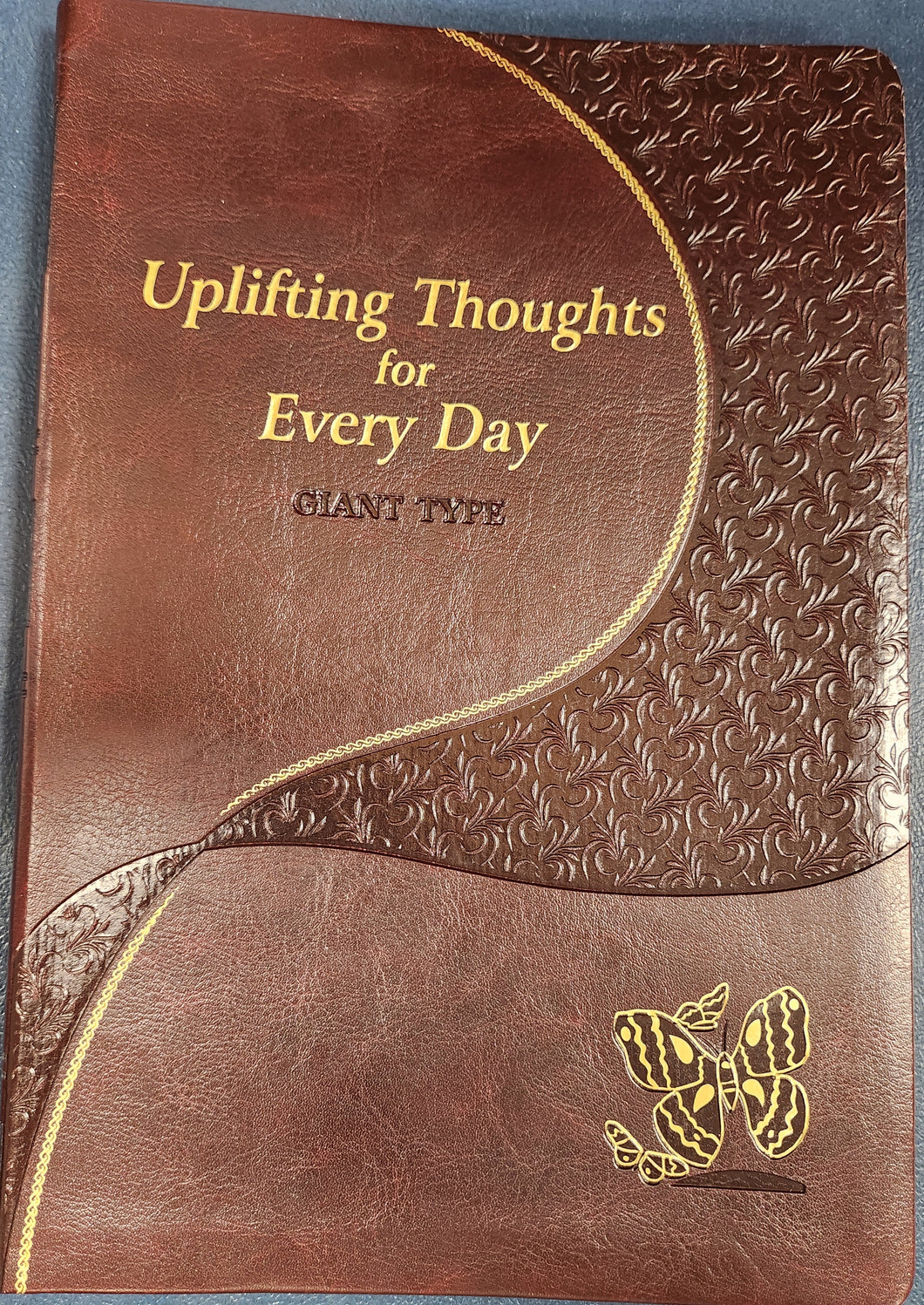 Uplifting Thoughts for Every Day - Giant Type Edition