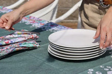 A Cloth Upon the Table: The Quiet Revolution of Eating